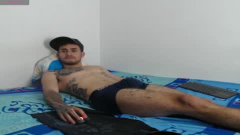 Axel online show from March 5, 2025, 9:04 pm