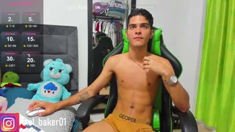 Axel online show from December 18, 2024, 11:30 pm