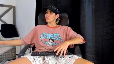 Snapshot of axel_cifer chatting on January 30, 2025, 8:10 pm Axel cifer online show from January 30, 2025, 8:10 pm