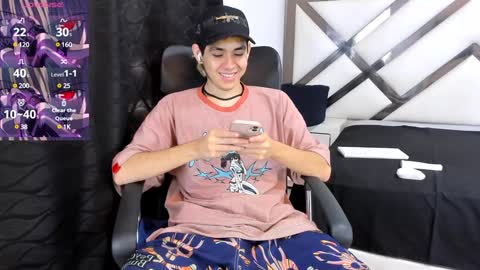 Snapshot of axel_cifer chatting on February 4, 2025, 8:06 pm Axel cifer online show from February 4, 2025, 8:06 pm