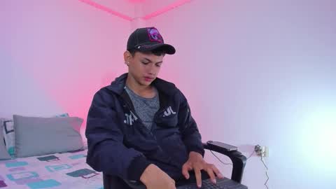 AXEL online show from October 28, 2025, 11:36 am