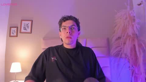 Snapshot of axel_creed chatting on February 12, 2026, 10:43 am Yooung King online show from February 12, 2026, 10:43 am