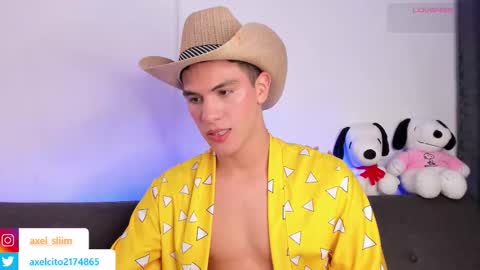 axel slim online show from November 5, 2025, 4:23 am