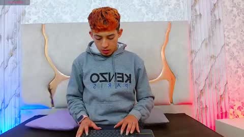 AXEL  online show from February 11, 2026, 12:21 pm