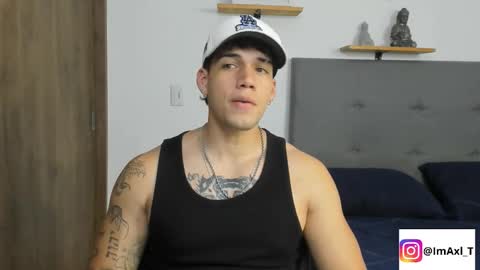 INDEPENDENT MODEL  online show from November 21, 2025, 6:01 am