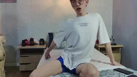 Snapshot of axell_stone chatting on June 5, 2026, 8:58 pm axell_stone online show from June 5, 2026, 8:58 pm