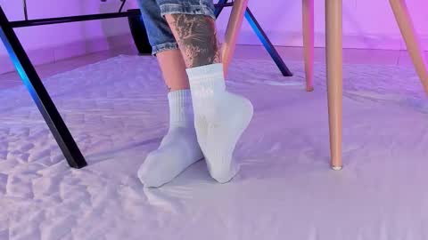 im your little femboy  ALEX   online show from November 13, 2025, 9:36 pm