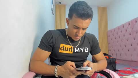 axelsavage042 online show from January 12, 2026, 7:30 pm