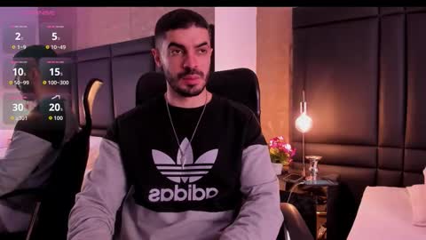 Snapshot of axelthompsom chatting on September 10, 2025, 11:32 am Axel Thompsom online show from September 10, 2025, 11:32 am