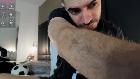 Snapshot of axelthompsom chatting on September 13, 2025, 10:59 am Axel Thompsom online show from September 13, 2025, 10:59 am