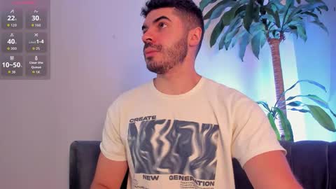 Snapshot of axelthompsom chatting on December 22, 2025, 11:29 am Axel Thompsom online show from December 22, 2025, 11:29 am