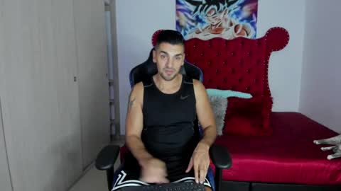 Axel online show from May 31, 2026, 1:03 am