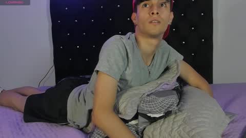 Axxxel  online show from February 19, 2026, 1:34 am