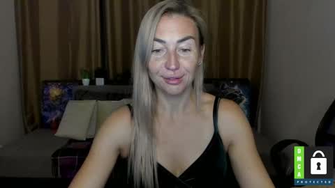 Jully online show from September 24, 2025, 5:38 pm