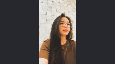 Aya Moon online show from April 7, 2026, 8:42 pm