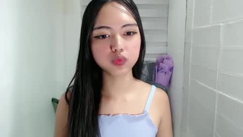 ayalvrs18 online show from December 20, 2024, 9:11 am