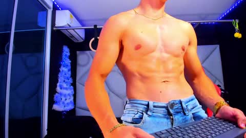 Ayden Miller online show from December 24, 2024, 7:28 am