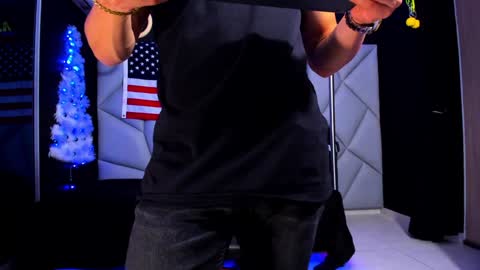 Ayden Miller online show from December 31, 2024, 11:39 pm