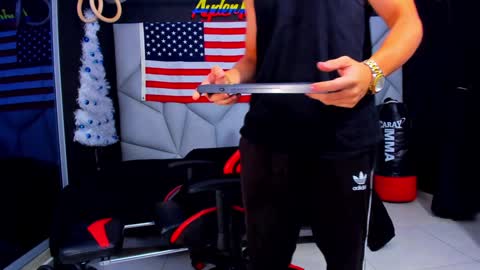 Ayden Miller online show from January 4, 2025, 4:23 am