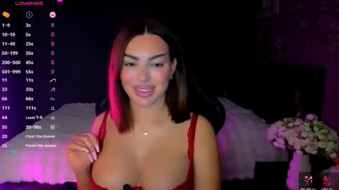  Ayla Demir  online show from February 5, 2026, 9:52 pm