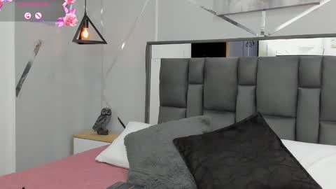 Ayla online show from January 26, 2025, 1:41 am