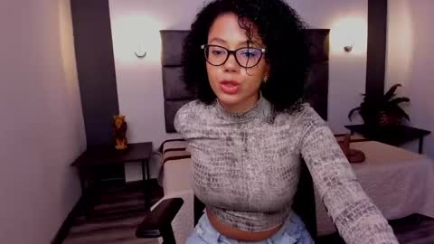 Snapshot of ayleen_dunkann chatting on February 1, 2025, 12:26 pm Ayleen online show from February 1, 2025, 12:26 pm