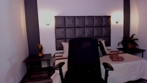 Snapshot of ayleen_dunkann chatting on February 1, 2025, 3:28 pm Ayleen online show from February 1, 2025, 3:28 pm