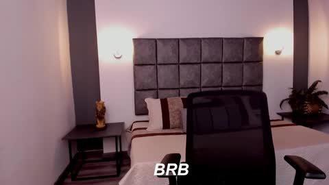 Snapshot of ayleen_dunkann chatting on February 6, 2025, 3:41 pm Ayleen online show from February 6, 2025, 3:41 pm