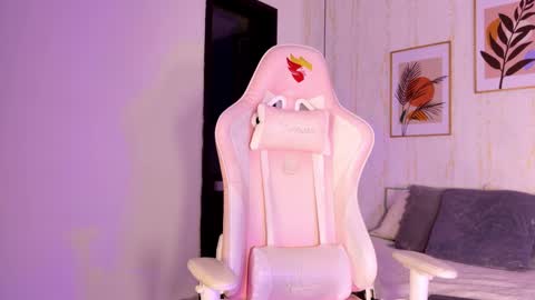 Snapshot of ayleen_dunkann chatting on September 17, 2025, 12:07 pm Ayleen online show from September 17, 2025, 12:07 pm