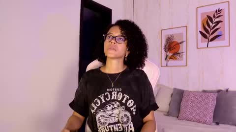 Snapshot of ayleen_dunkann chatting on September 29, 2025, 12:21 pm Ayleen online show from September 29, 2025, 12:21 pm