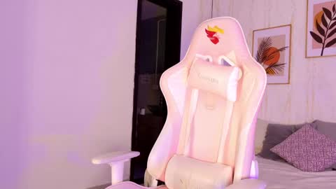 Snapshot of ayleen_dunkann chatting on October 1, 2025, 12:33 pm Ayleen online show from October 1, 2025, 12:33 pm