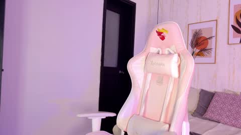 Snapshot of ayleen_dunkann chatting on October 5, 2025, 12:58 pm Ayleen online show from October 5, 2025, 12:58 pm