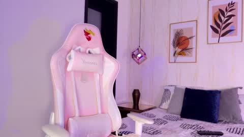 Snapshot of ayleen_dunkann chatting on October 9, 2025, 12:36 pm Ayleen online show from October 9, 2025, 12:36 pm