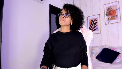 Snapshot of ayleen_dunkann chatting on November 22, 2025, 7:13 pm Ayleen online show from November 22, 2025, 7:13 pm