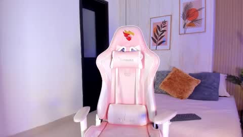 Snapshot of ayleen_dunkann chatting on December 20, 2025, 12:56 pm Ayleen online show from December 20, 2025, 12:56 pm