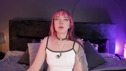 Snapshot of aylen_darkmoor chatting on January 15, 2025, 7:34 pm Aylen online show from January 15, 2025, 7:34 pm