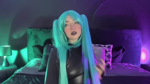 Snapshot of aylen_darkmoor chatting on January 25, 2025, 7:39 pm Aylen online show from January 25, 2025, 7:39 pm