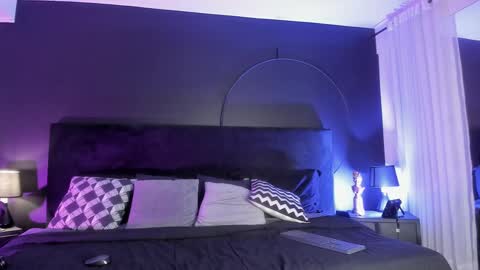 Snapshot of aylen_darkmoor chatting on February 21, 2025, 7:43 pm Aylen online show from February 21, 2025, 7:43 pm