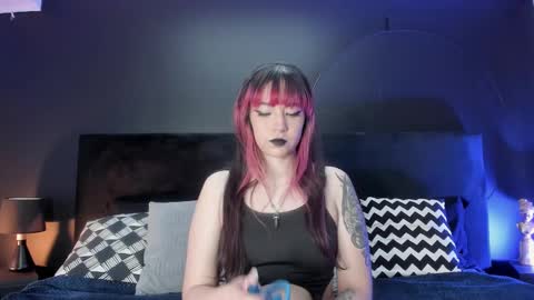 Snapshot of aylen_darkmoor chatting on February 26, 2025, 7:38 pm Aylen online show from February 26, 2025, 7:38 pm