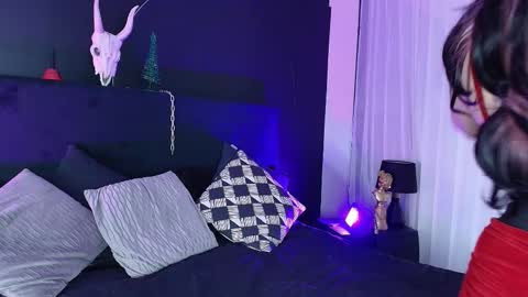 Snapshot of aylen_darkmoor chatting on November 4, 2025, 7:46 pm Aylen online show from November 4, 2025, 7:46 pm