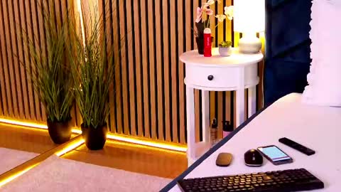 AylinRosee online show from June 3, 2026, 2:36 am