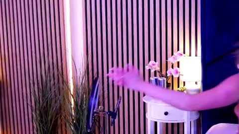 AylinRosee online show from June 7, 2026, 2:37 am