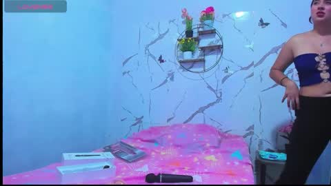 Aymy online show from December 13, 2025, 11:21 pm