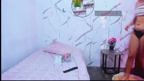 Aymy online show from January 5, 2026, 8:23 pm