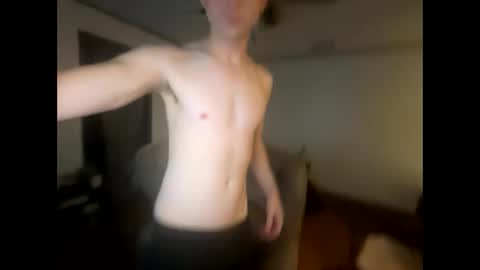 Snapshot of ayr129 chatting on December 8, 2024, 12:40 am ayr129 online show from December 8, 2024, 12:40 am