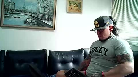 Ayrton naffah2 online show from December 2, 2025, 6:58 pm