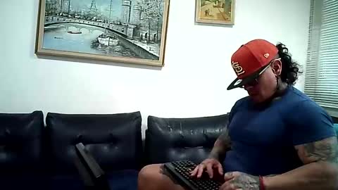 Ayrton naffah2 online show from March 26, 2026, 9:42 pm