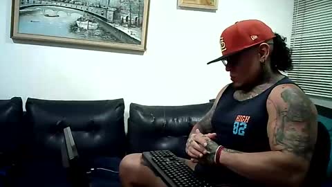 Ayrton naffah2 online show from April 20, 2026, 5:32 am