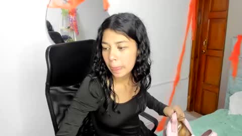 aysha_winxx online show from November 1, 2025, 3:19 am