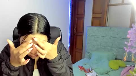 aysha_winxx online show from November 27, 2025, 3:30 am